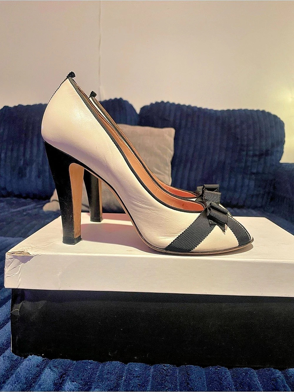 Marc Jacobs cream and black bow heels 001-KID TRIPON SNOW/BLK